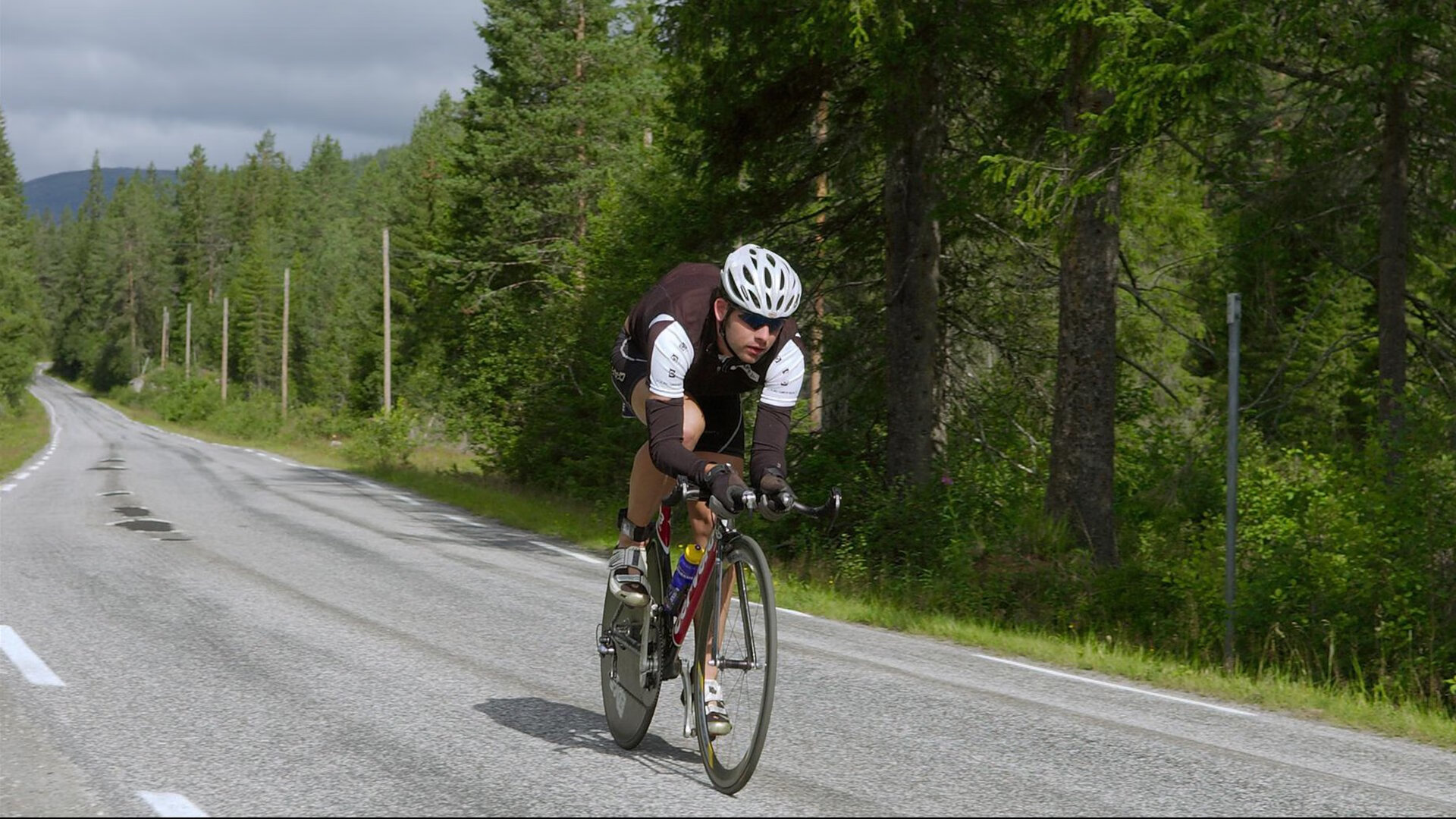 游泳世锦赛中国队奖牌榜第一 接力项目全面爆发